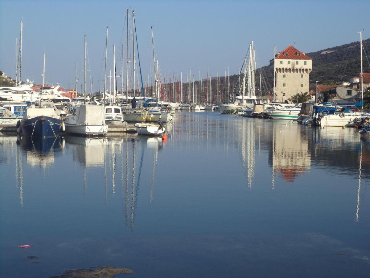 Apartments Bikić Marina Buitenkant foto