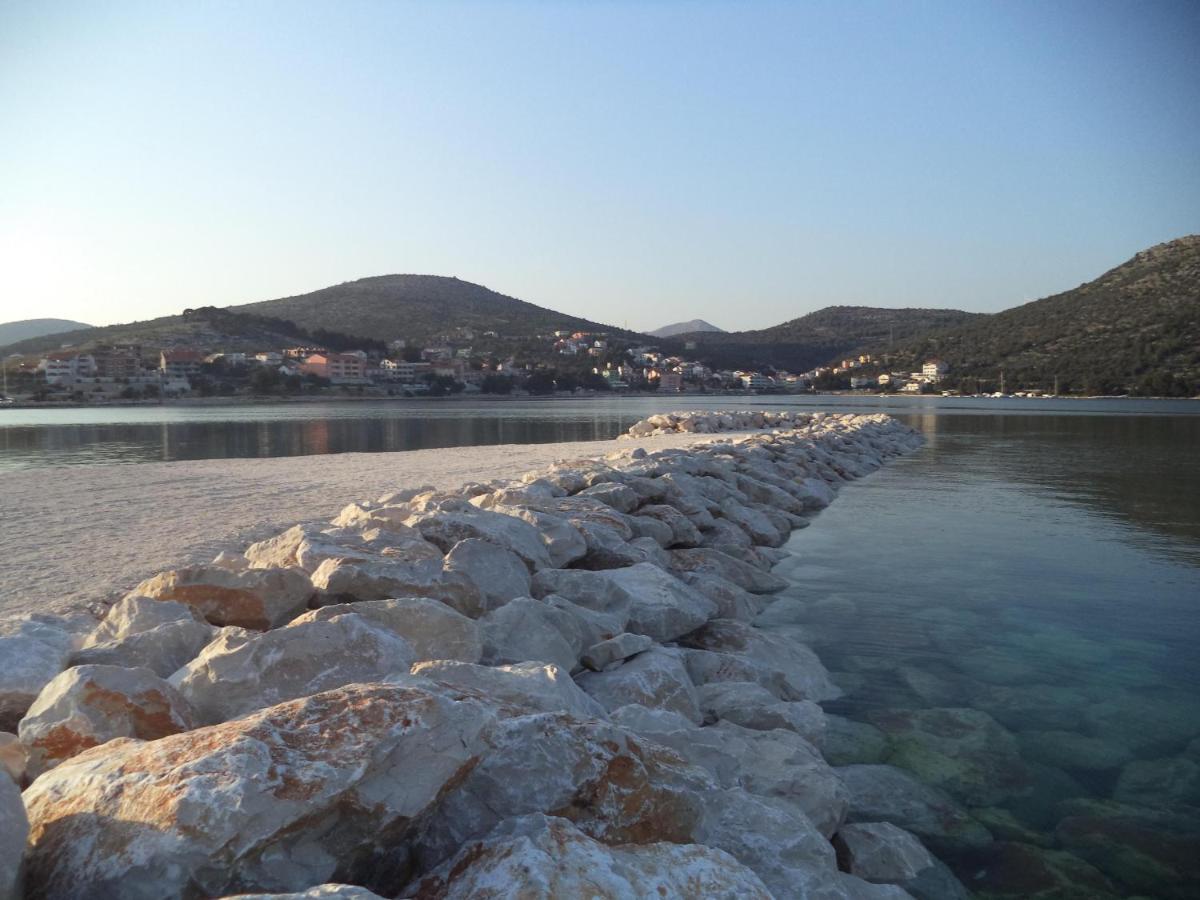 Apartments Bikić Marina Buitenkant foto